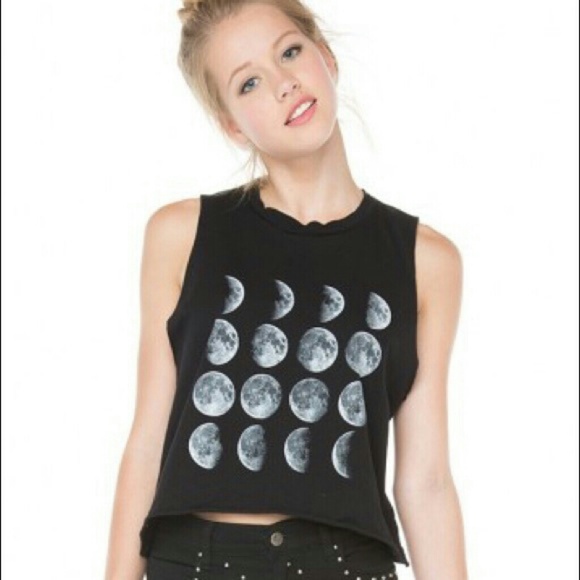 Brandy Melville Tops - Rare Brandy Melville Muscle Tee